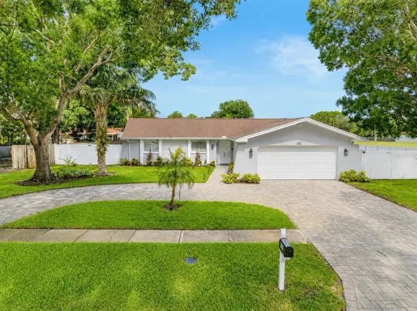 3276 Fox Hill Drive, Clearwater, FL, 33761
