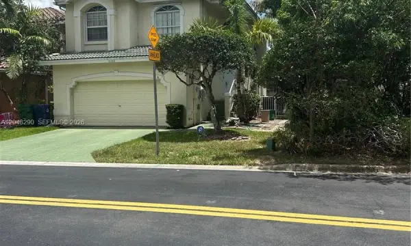 10386 NW 7th Street, Coral Springs, FL 33071