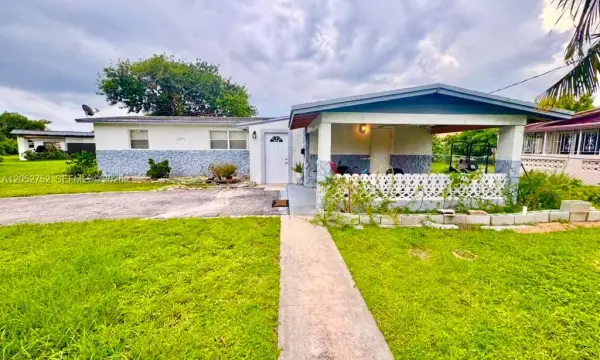 1201 NW 51st Avenue, Lauderhill, FL 33313