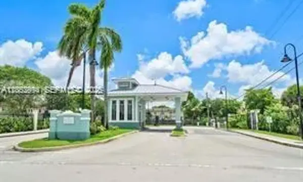 5333 NW 18th Street 3a, Lauderhill, FL 33313