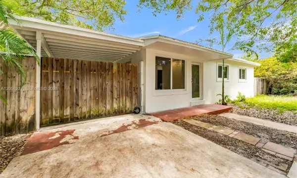 3611 SW 36th Street, West Park, FL 33023