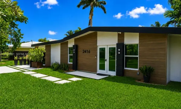 2416 NE 19th Terrace, Wilton Manors, FL 33305
