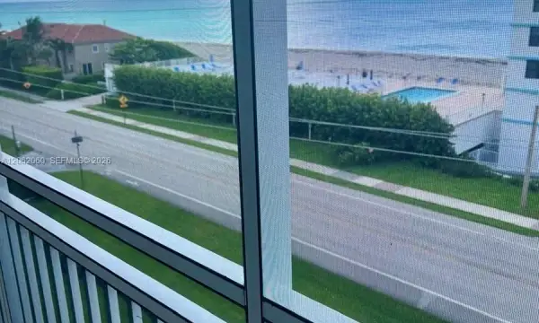 911 Ocean Drive 503, Juno Beach, FL 33408