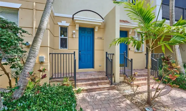 3182 N Greenleaf Circle, Boynton Beach, FL 33426