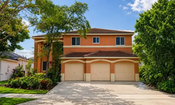 1204 Chenille Circle, Weston, FL 33327