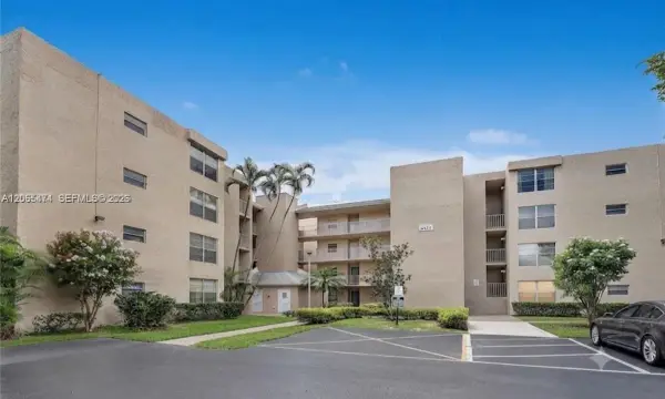 9471 Evergreen Place 307, Davie, FL 33324