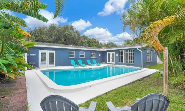 407 S 56th Terrace, Hollywood, FL 33023