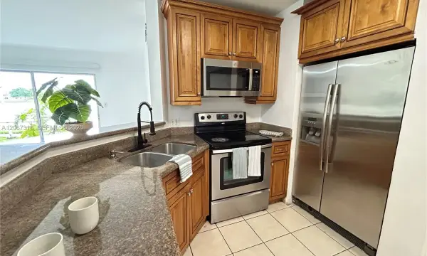 3409 NW 44th Street 106, Oakland Park, FL 33309