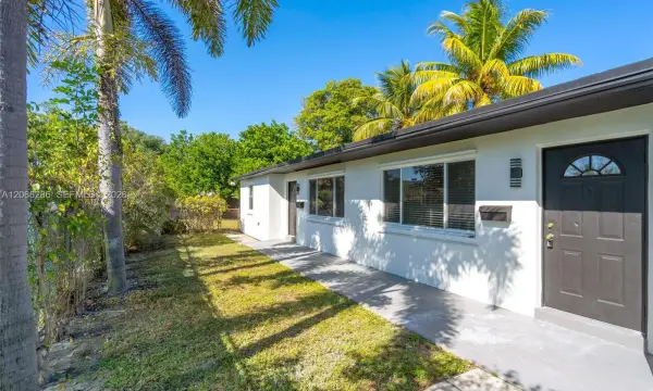 Address Withheld, Hallandale Beach, FL 33009