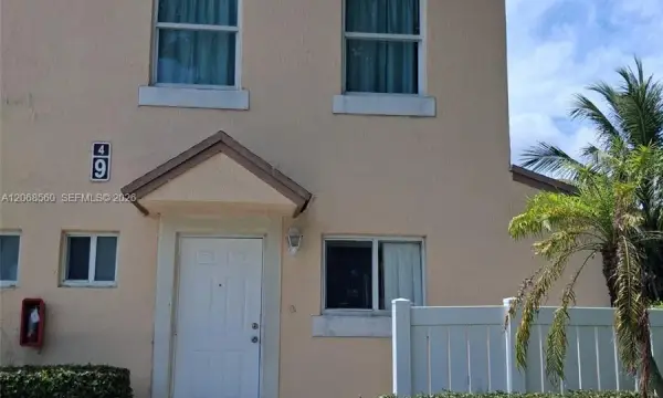 6623 Winfield Boulevard 9-4, Margate, FL 33063