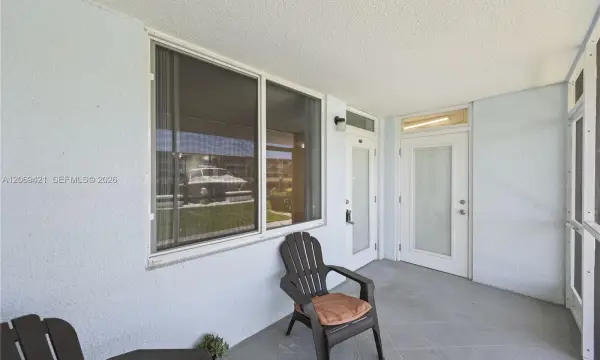 104 Paradise Harbour Boulevard 114, North Palm Beach, FL 33408