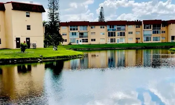 8881 Sunrise Lakes Boulevard 108, Sunrise, FL 33322