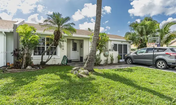 5510 S Lakewood Circle S A, Margate, FL 33063