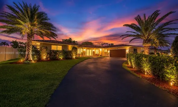 4812 Van Buren Street, Hollywood, FL 33021