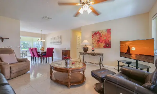 4712 NW 47th Terrace, Tamarac, FL 33319