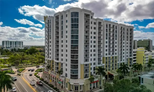 1830 Radius Drive 903, Hollywood, FL 33020