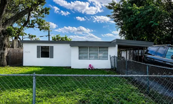 5632 SW 39th Street, West Park, FL 33023