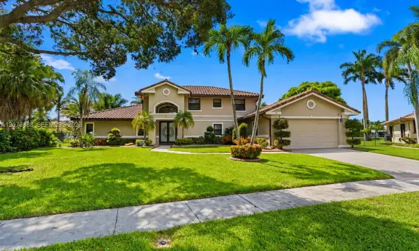 451 NW 194th Avenue, Pembroke Pines, FL 33029