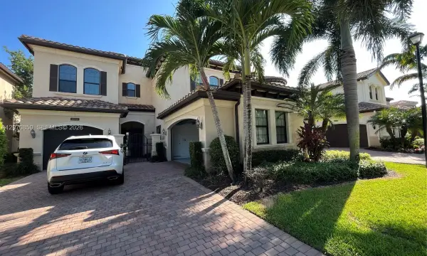 8248 Lost Creek Lane, Delray Beach, FL 33446