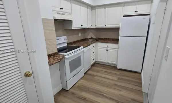 2424 SE 17th Causeway 110b, Fort Lauderdale, FL 33316