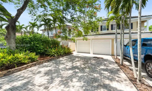 423 SW 16th Street, Fort Lauderdale, FL 33315