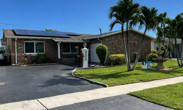 11461 NW 35th Street, Sunrise, FL 33323
