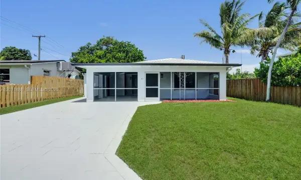 811 Finley Court, Hollywood, FL 33020
