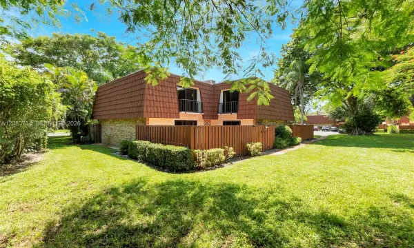 1835 San Juan Drive D, Delray Beach, FL 33445