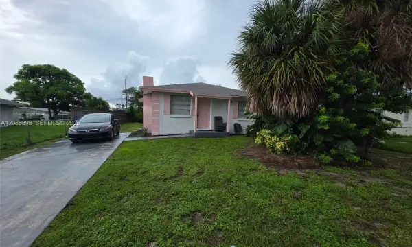 Address Withheld, Riviera Beach, FL, 33404