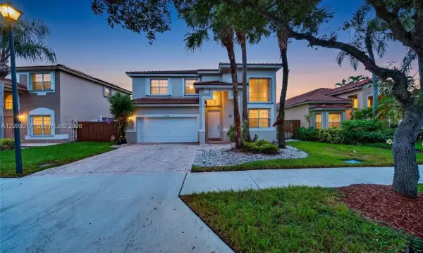 16424 Sapphire Place, Weston, FL 33331