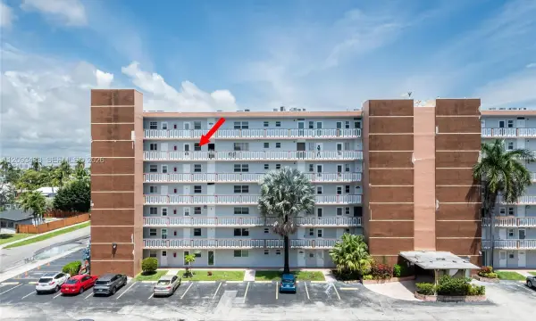 Address Withheld, Hallandale Beach, FL 33009