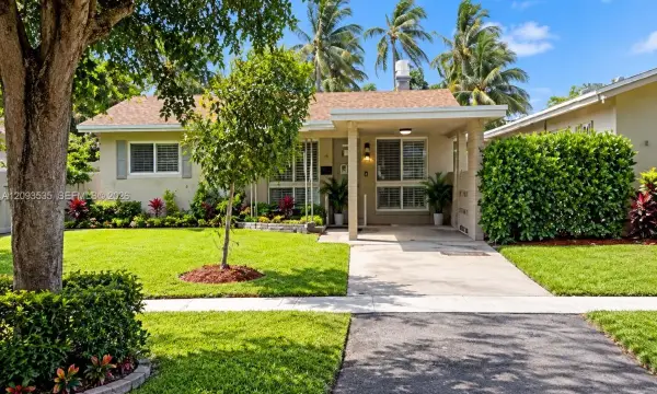 1405 NW 10th Street, Dania Beach, FL 33004