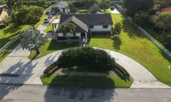 2751 SW 141st Terrace, Davie, FL 33330