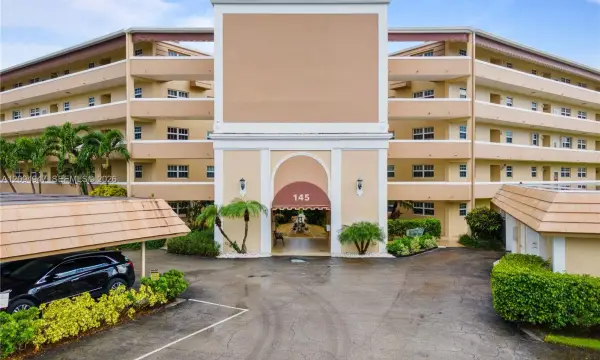 145 Atlantis Boulevard 101, Atlantis, FL 33462