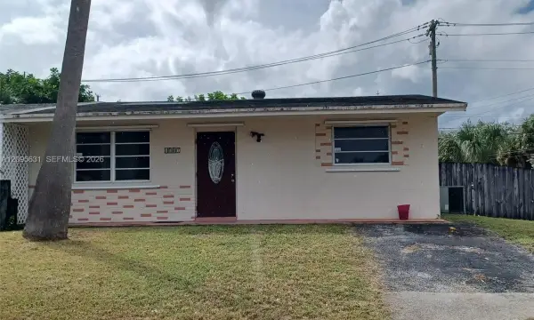 1701 SW 70th Avenue, North Lauderdale, FL 33068
