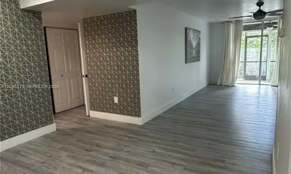 7100 NW 17 111, Plantation, FL 33313