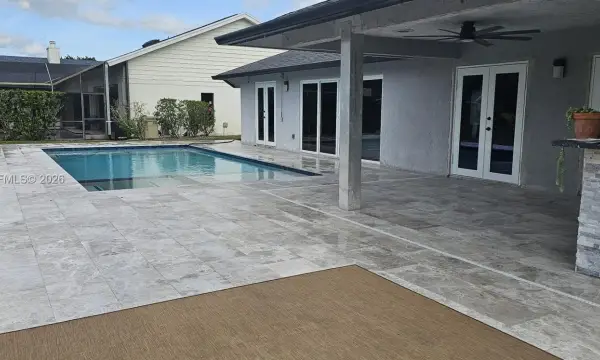 712 Juniper Place, Wellington, FL 33414