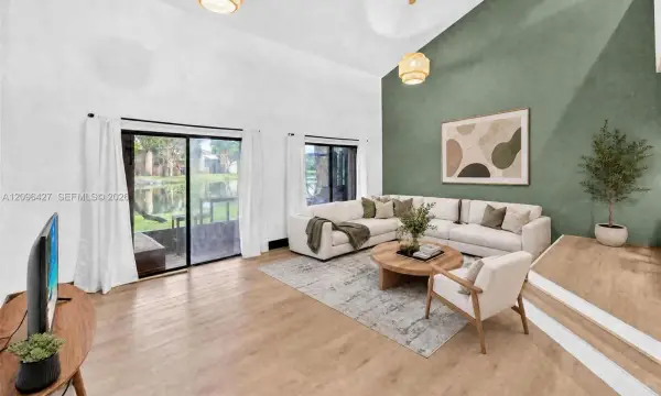 4171 SW 85th Avenue, Davie, FL 33328