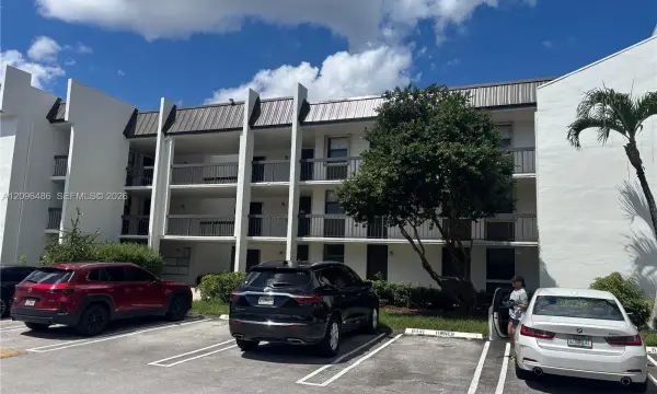 8441 Forest Hills Drive 203, Coral Springs, FL 33065