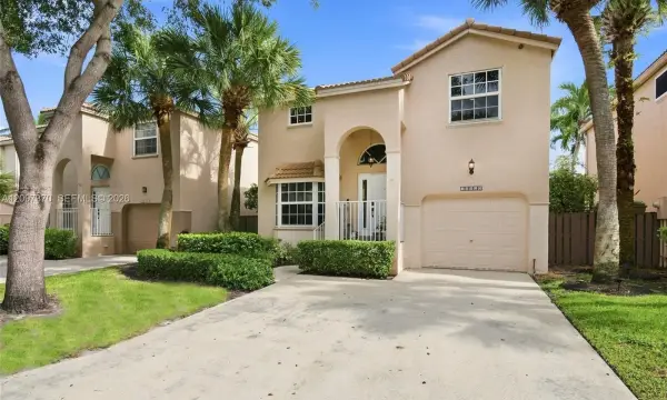 10830 NW 12th Place, Plantation, FL 33322