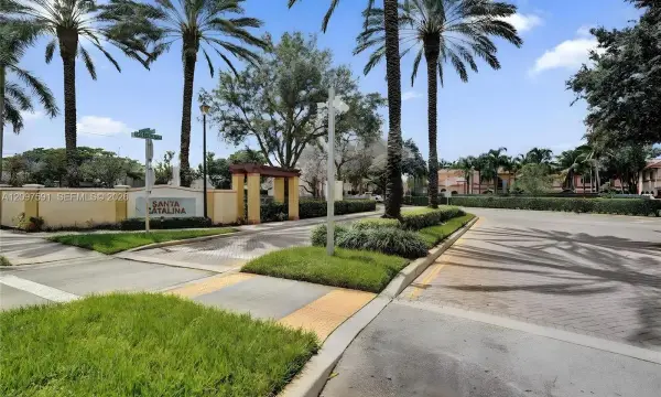 1210 Santa Catalina Lane, North Lauderdale, FL 33068