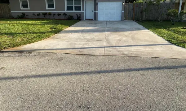 6152 SW 2nd Street, Margate, FL 33068