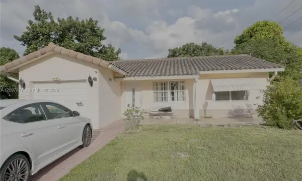 Address Withheld, Tamarac, FL 33321