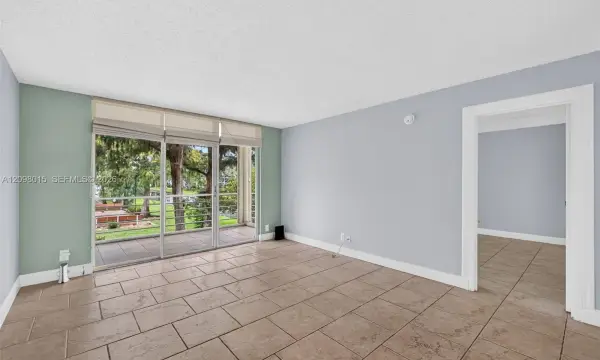4898 NW 29th Court 201, Lauderdale Lakes, FL 33313