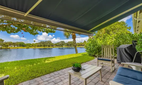 4107 Carriage Drive K1, Pompano Beach, FL 33069
