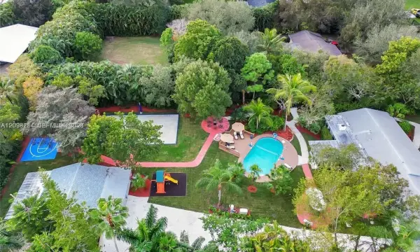 14330 SW 20th Street, Davie, FL 33325