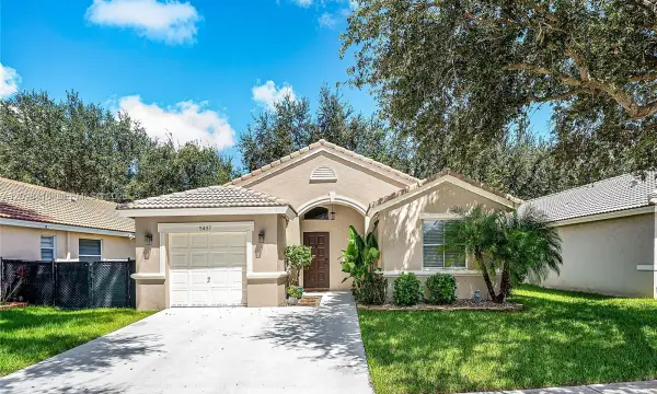 Address Withheld, Coconut Creek, FL 33073