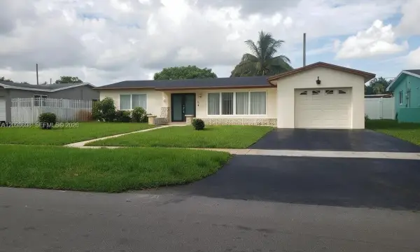 510 SW 70th Avenue, Pembroke Pines, FL 33023