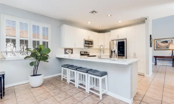 1280 Majesty Terrace, Weston, FL 33327
