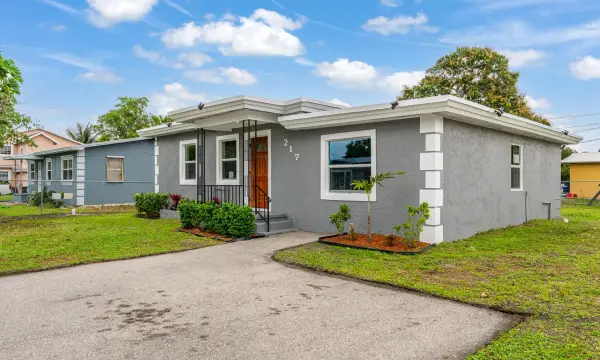 217 NW 14th Street, Belle Glade, FL 33430